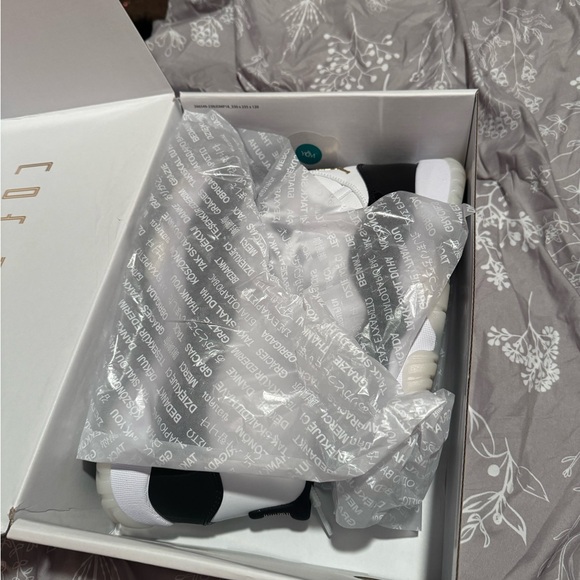 Air Jordan 11 retro - Picture 6 of 9